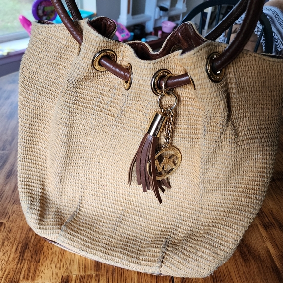 Michael Kors Medium Sized Ring Straw Tote Wicker Bag - Picture 9 of 13